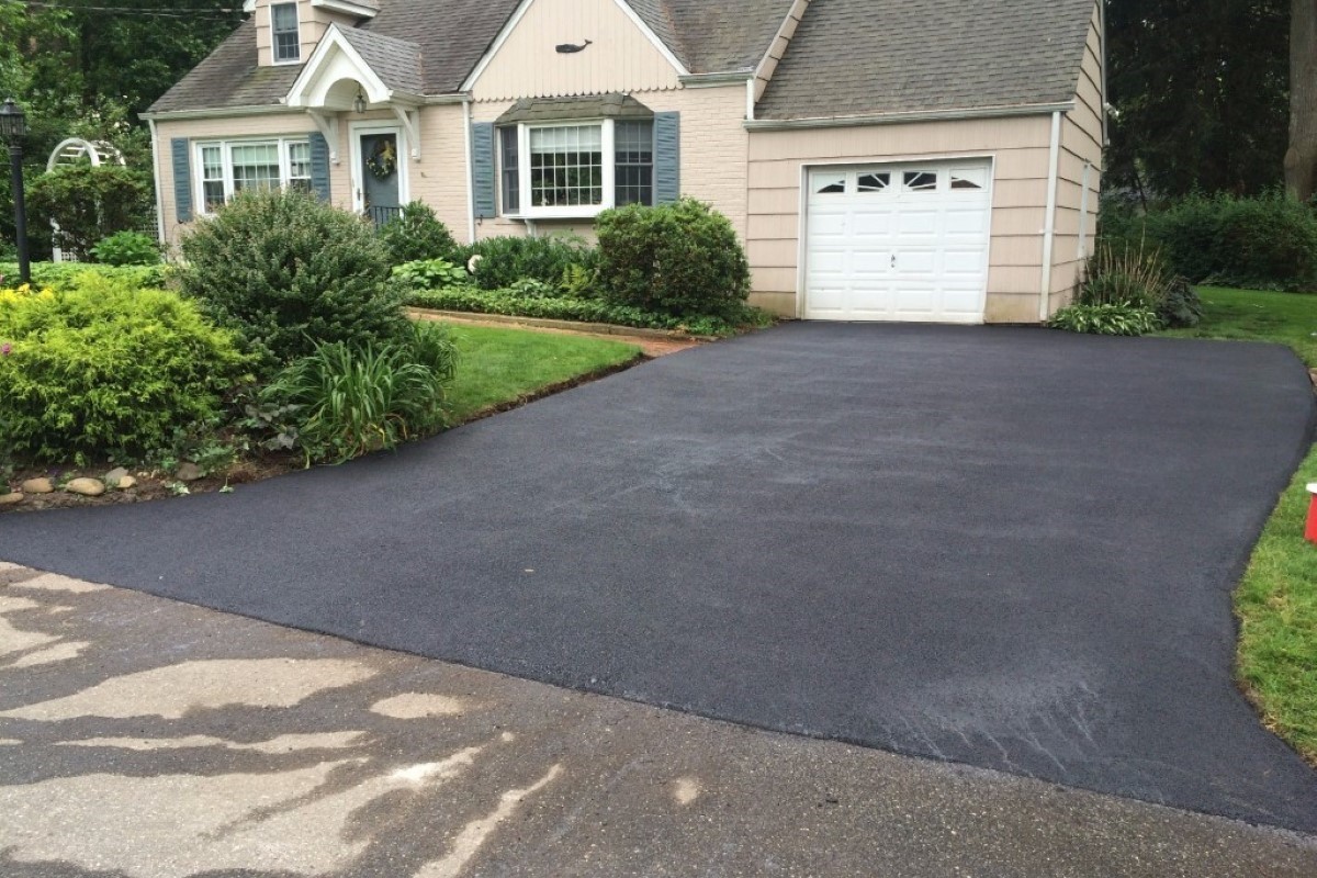 Cheshire Asphalt Driveway Installation