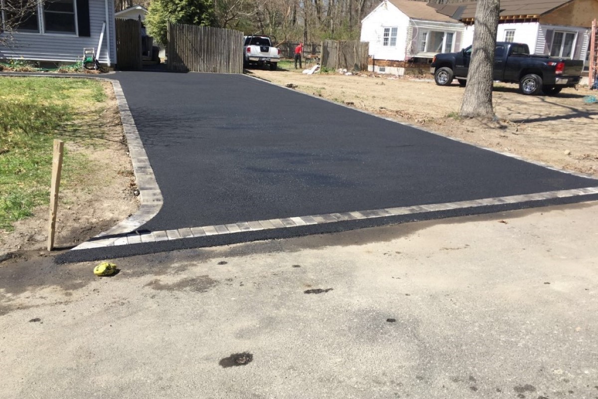 Hamden Asphalt Driveway Installation